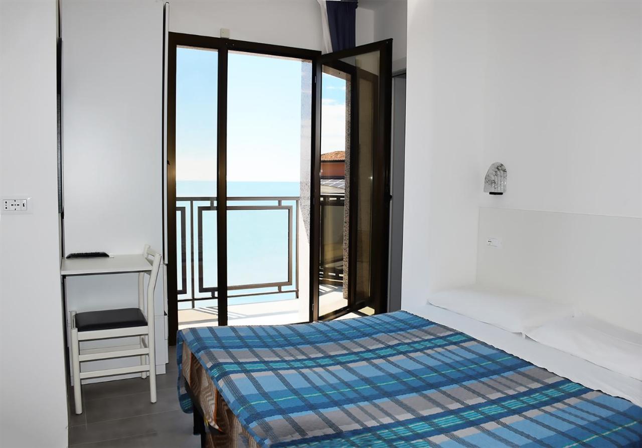 Hotel Ondina Lido di Jesolo Exterior foto